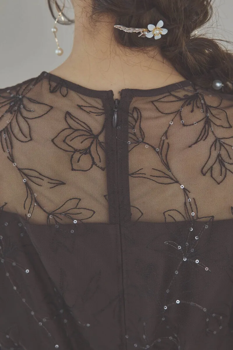 ブラウンのスパンコール刺繍ドレス