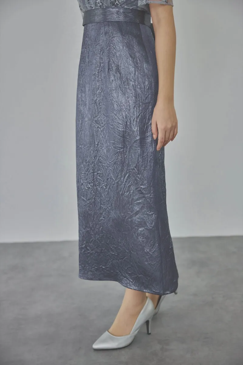 ブルーの刺繍トップス付きシャイニードレス