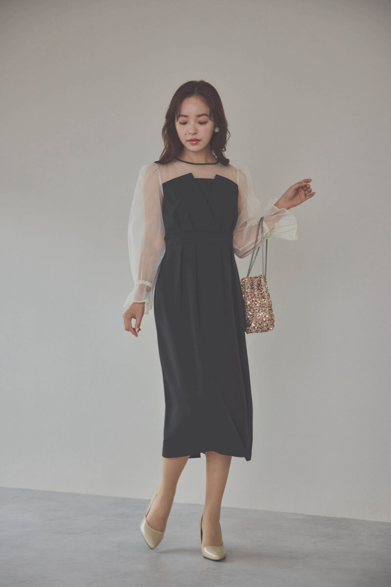 ブラックのビスチェデザインコクーンドレス