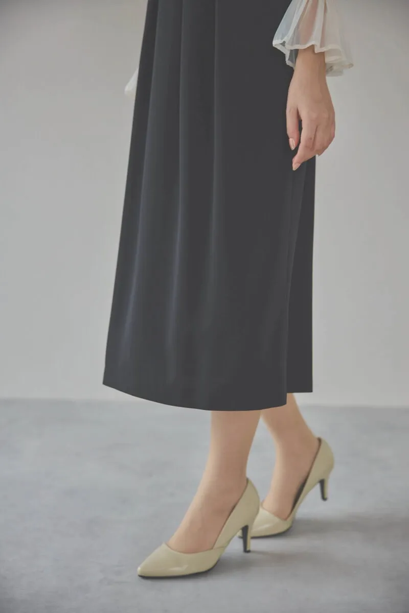 ブラックのビスチェデザインコクーンドレス