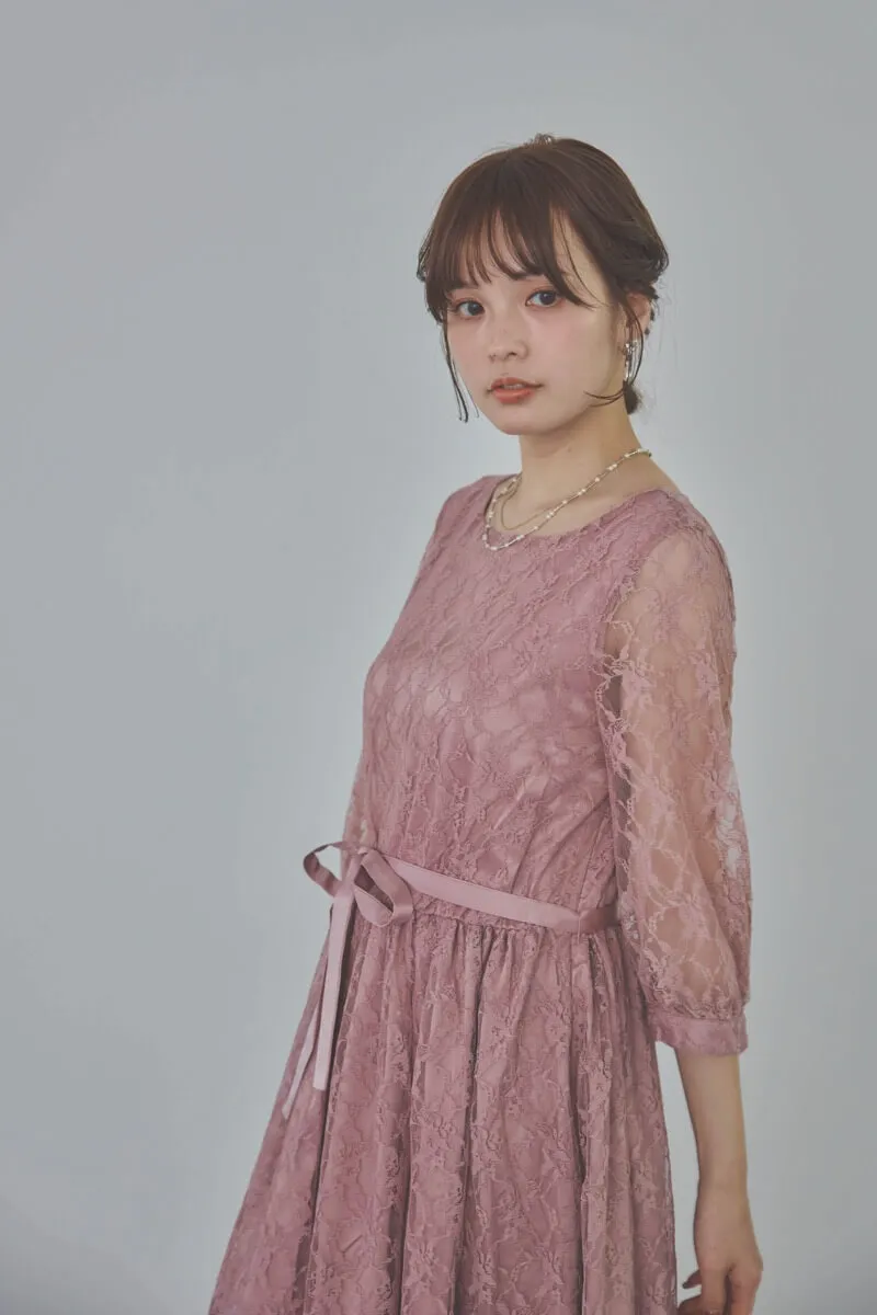 モーヴピンクの授乳口付き総レースドレス