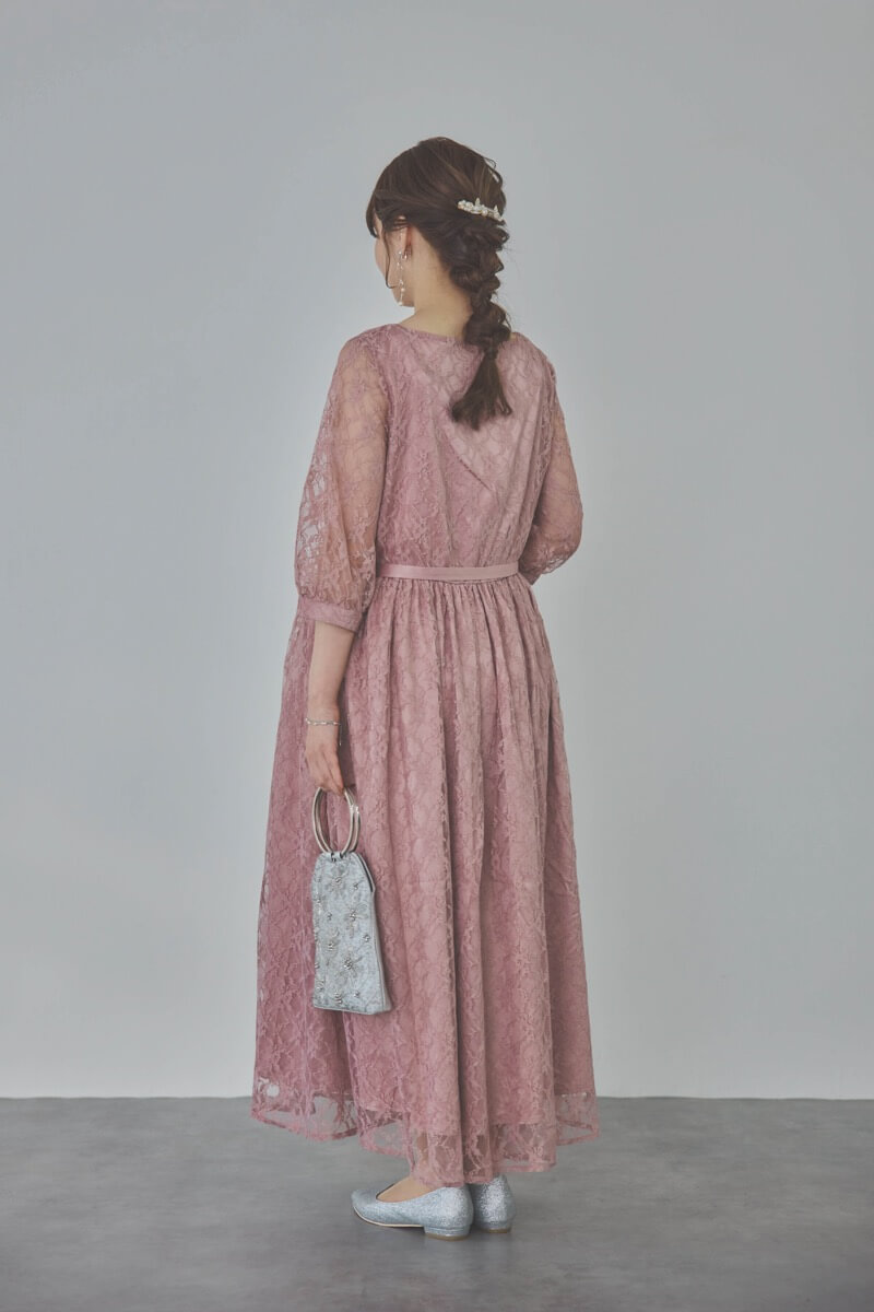 モーヴピンクの授乳口付き総レースドレス