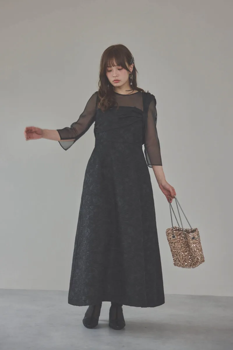 ブラックのリボンモチーフジャガードドレス