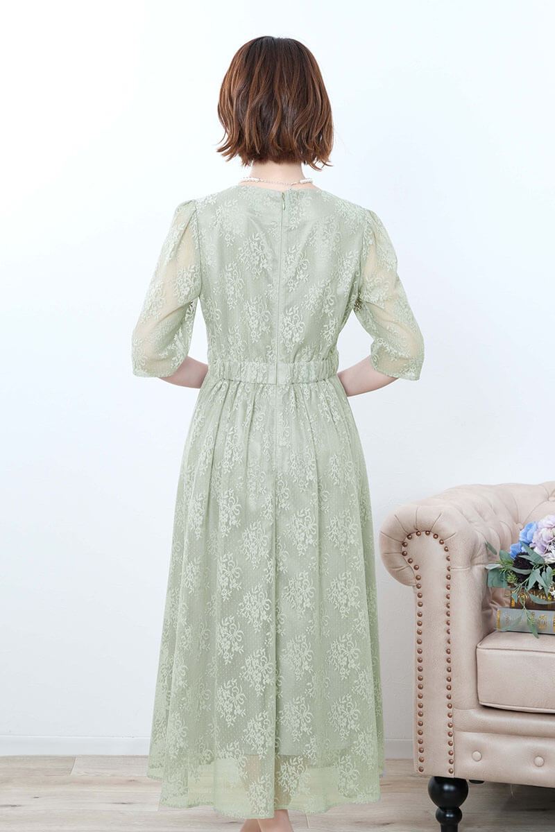 ライトグリーンのフラワーブーケレースドレス