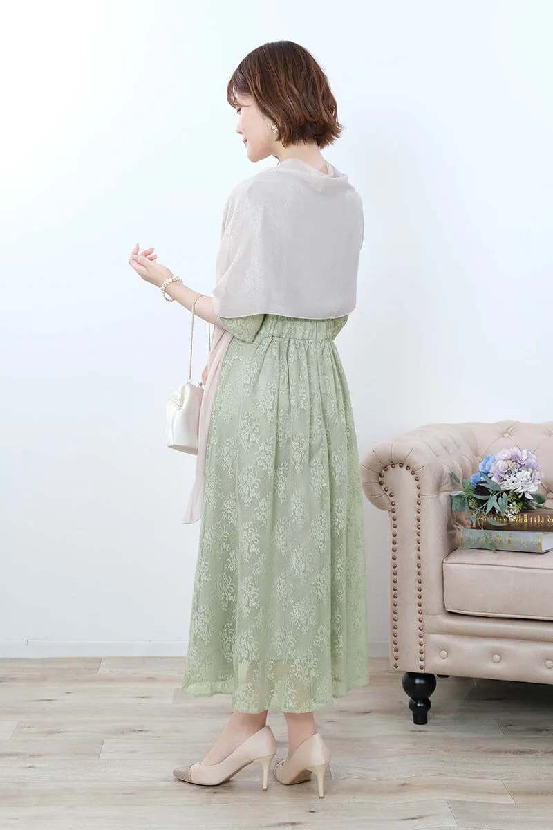 ライトグリーンのフラワーブーケレースドレス