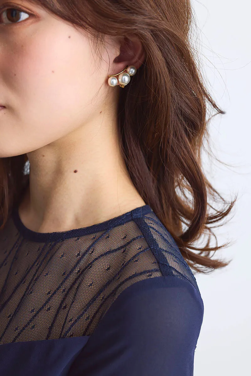 ゴールドのラインパールイヤリング