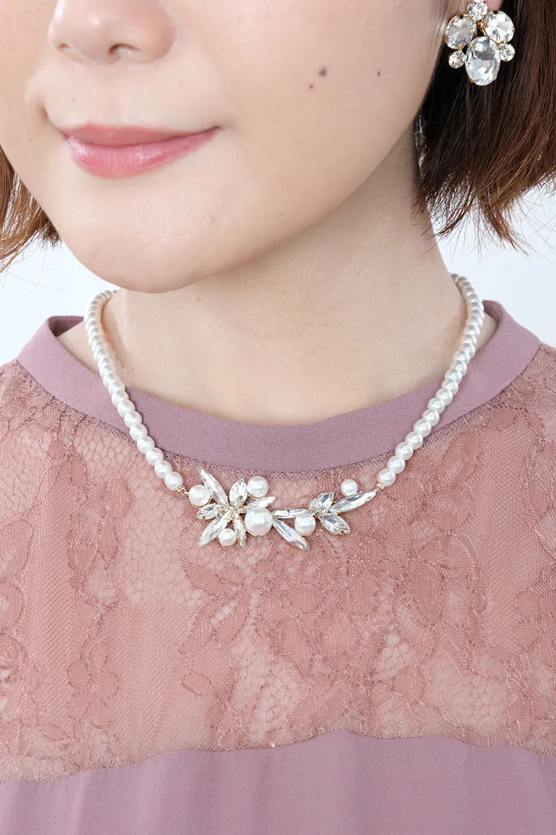 ビジューモチーフのパールネックレス(ゴールド)