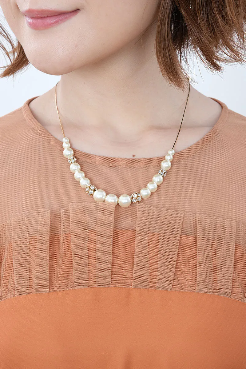 ゴールドチェーンのパール×ビジューボールネックレス