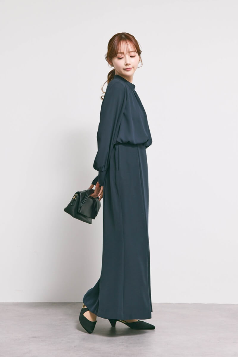 ネイビーのシフォンドッキングマーメイドドレス