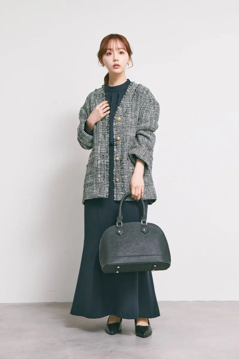 ネイビーのシフォンドッキングマーメイドドレス