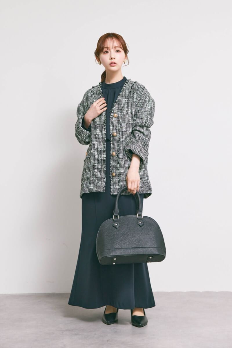 ネイビーのシフォンドッキングマーメイドドレス