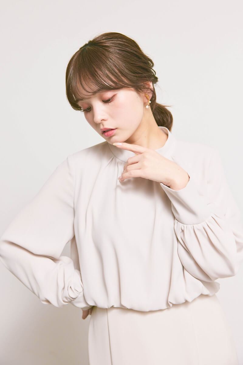 ベージュのシフォンドッキングマーメイドワンピース