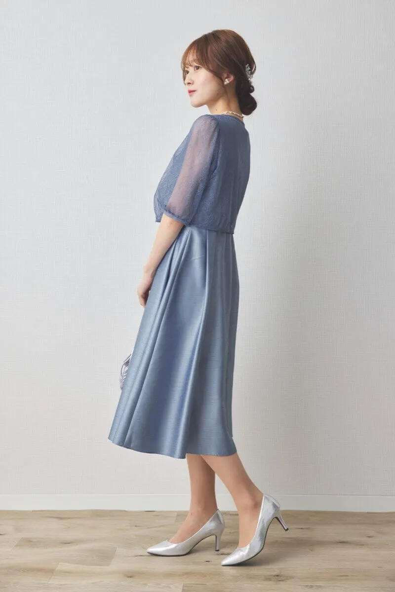 ブルーのレースボレロ付きシャンタンドレス