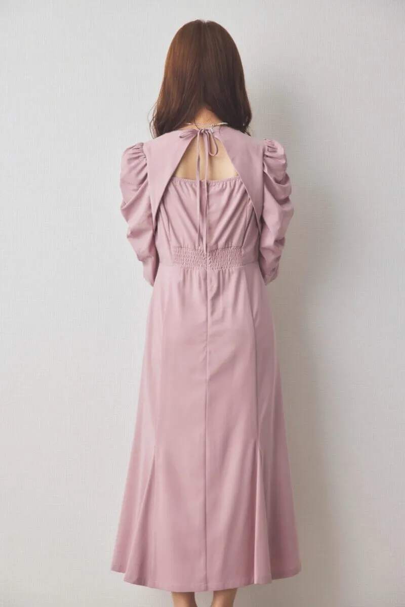 ピンクのギャザースリーブバックシャンドレス