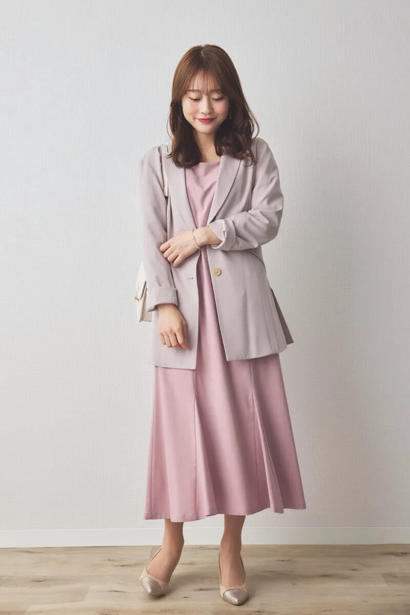 ピンクのギャザースリーブバックシャンドレス