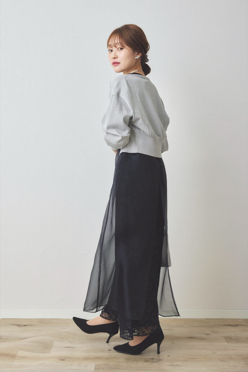 ブラックのシアーレイヤードオールインワンドレス