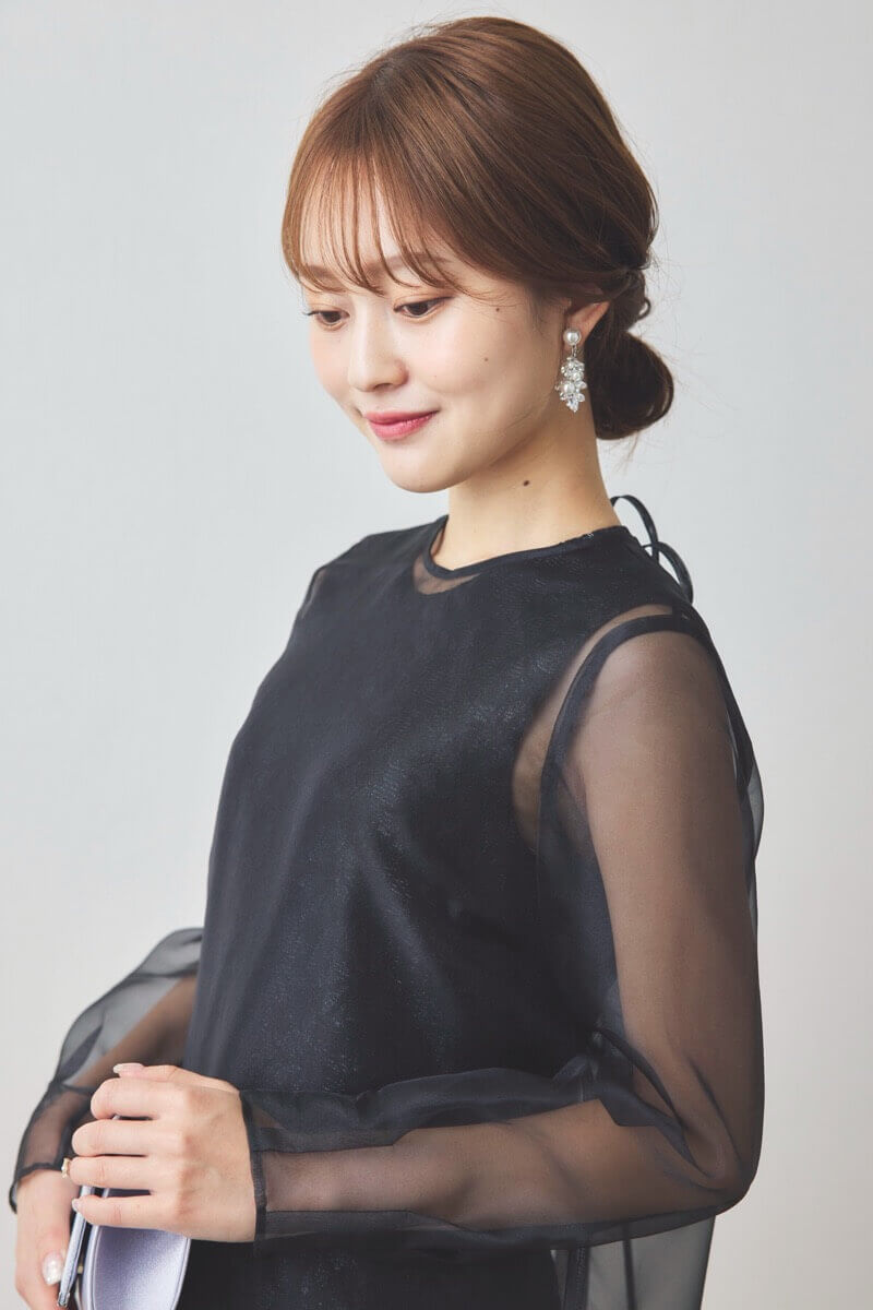 ブラックのシアーレイヤードオールインワンドレス