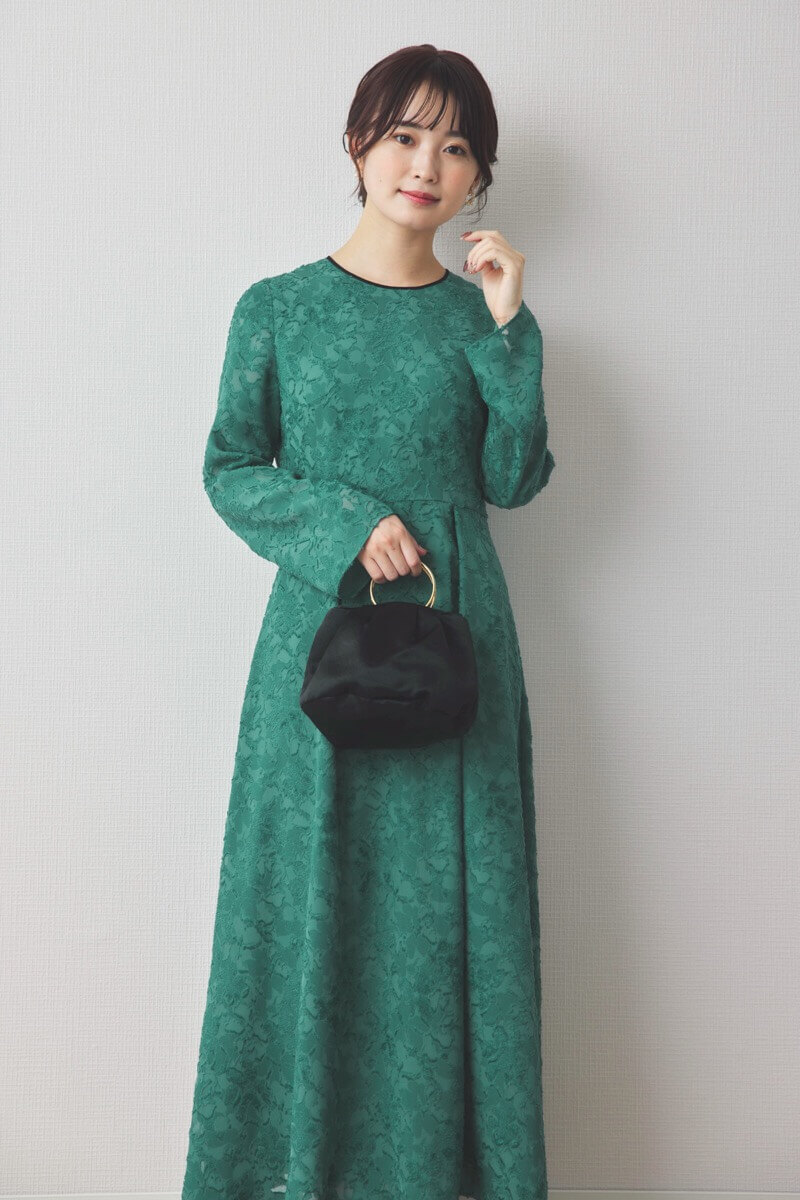グリーンのジャガードフレアドレス