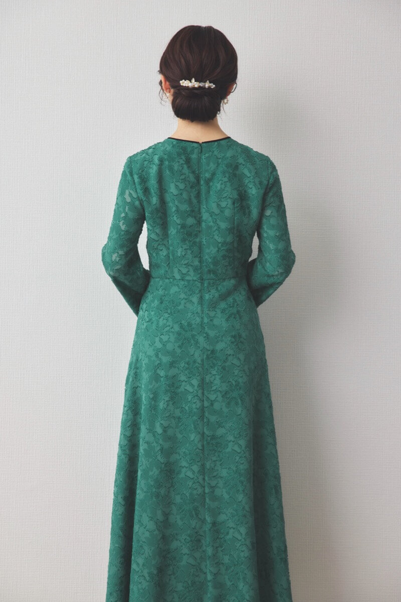 グリーンのジャガードフレアドレス