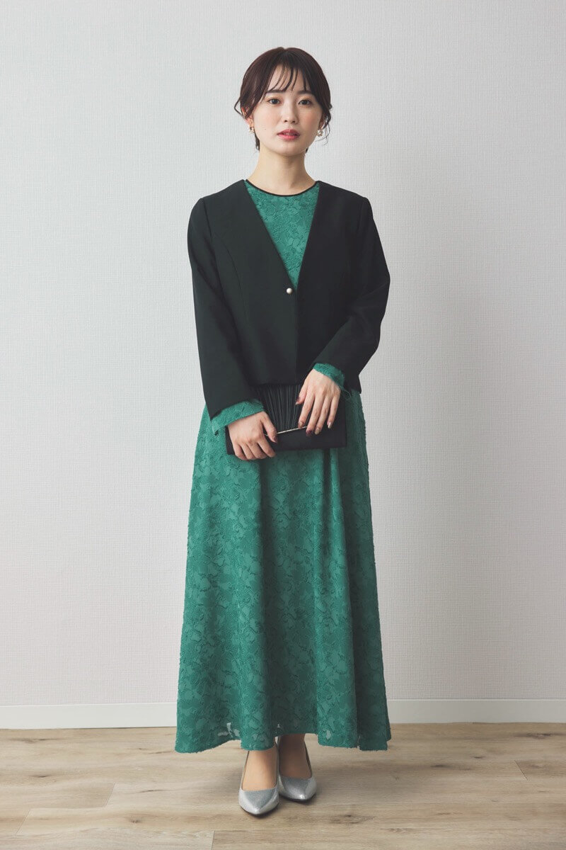 グリーンのジャガードフレアドレス