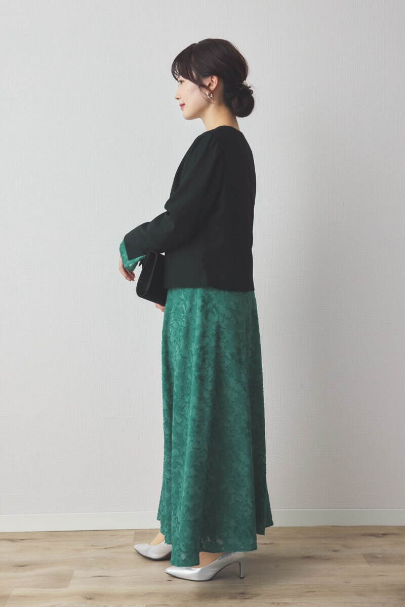 グリーンのジャガードフレアドレス