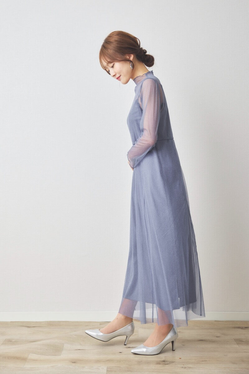 ブルーのラメチュールメロウドレス