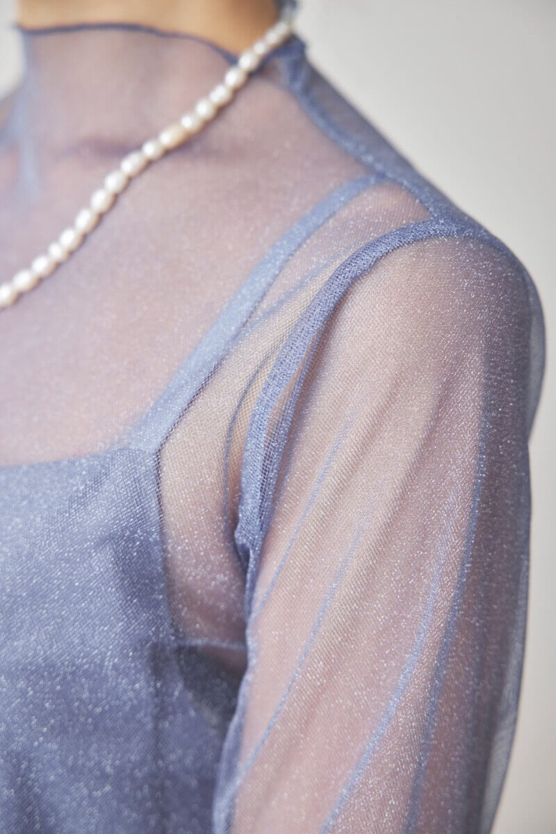 ブルーのラメチュールメロウドレス