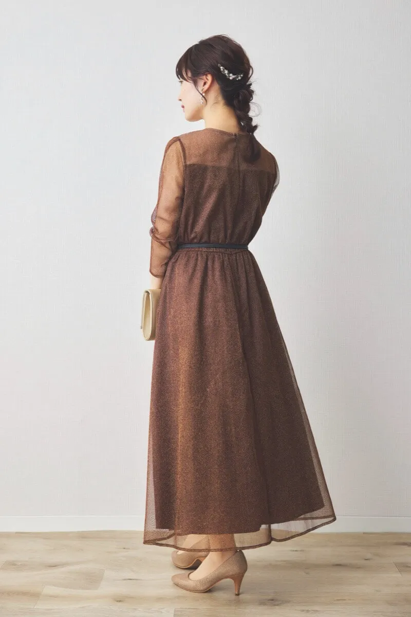 ブラウンのラメチュールドレス