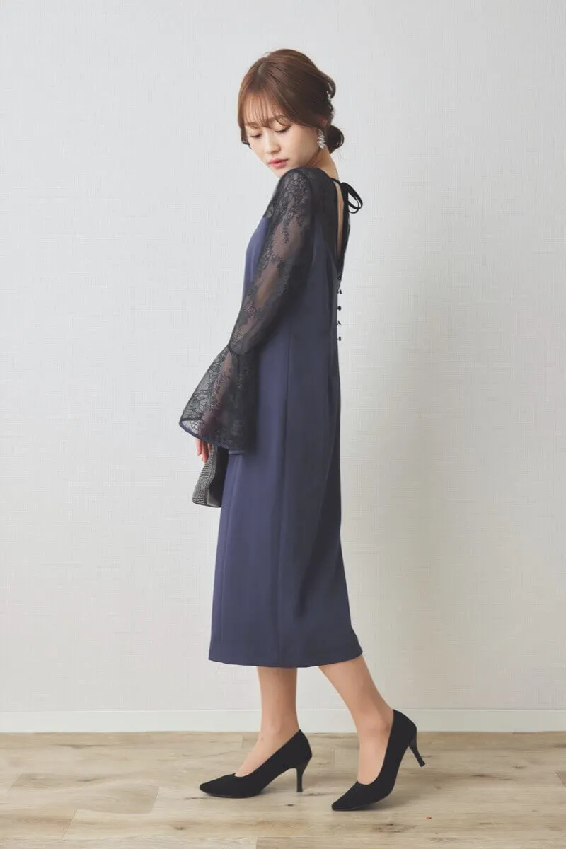 ブルーのフレアスリーブIラインドレス