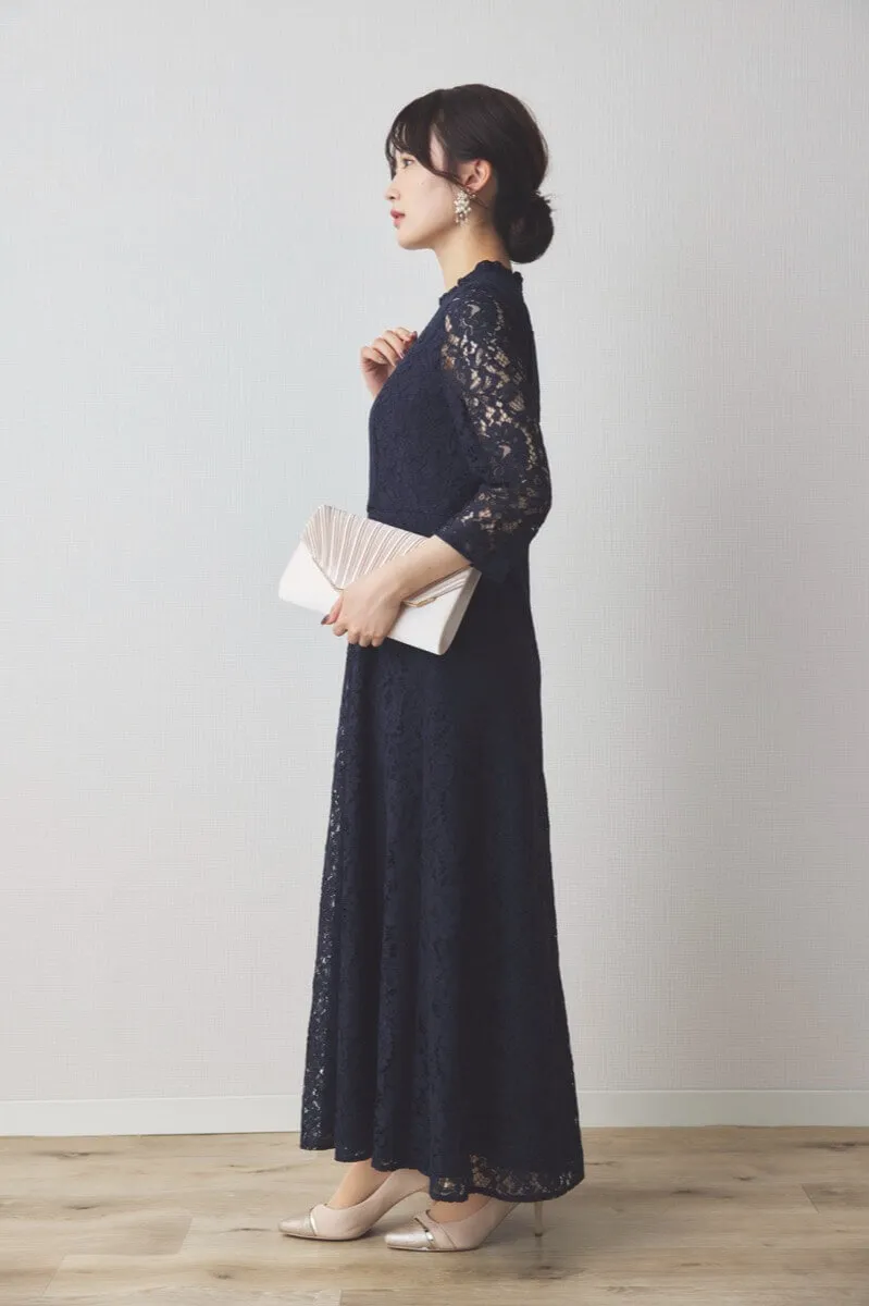 ネイビーのミックスレースクラシカルドレス