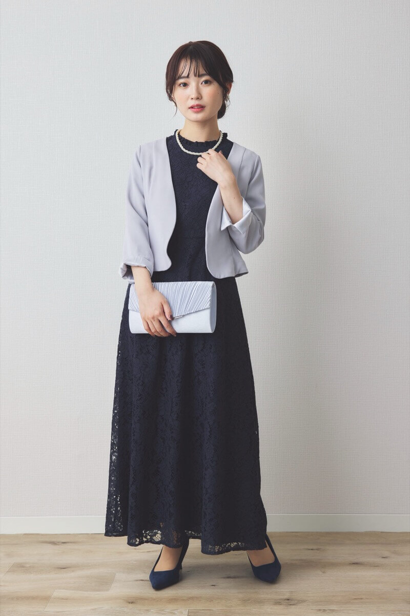ネイビーのミックスレースクラシカルドレス