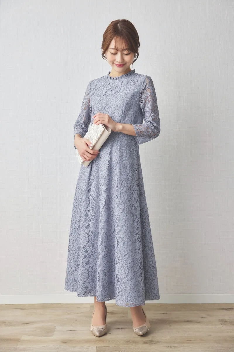 ブルーグレーのミックスレースクラシカルドレス