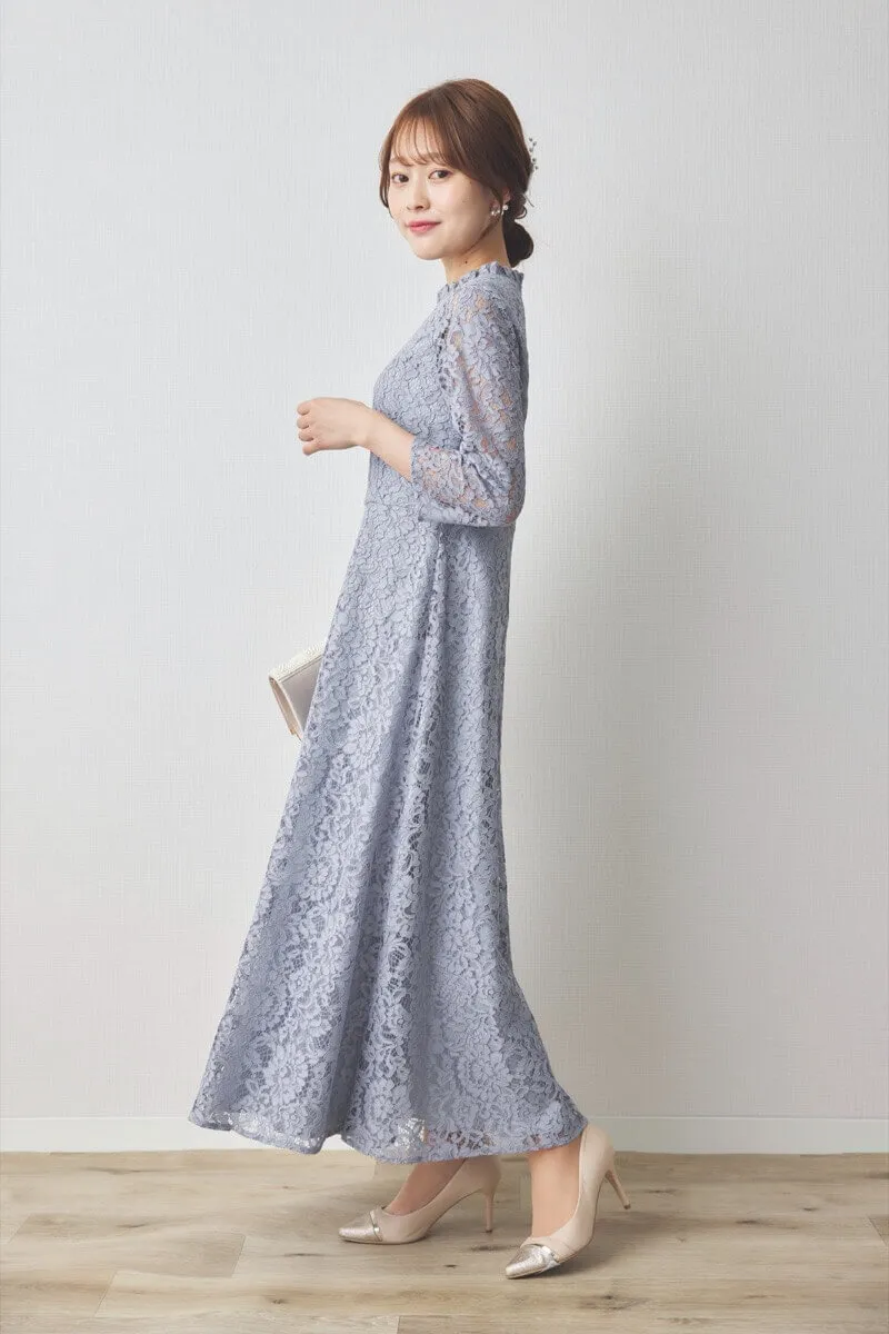 ブルーグレーのミックスレースクラシカルドレス