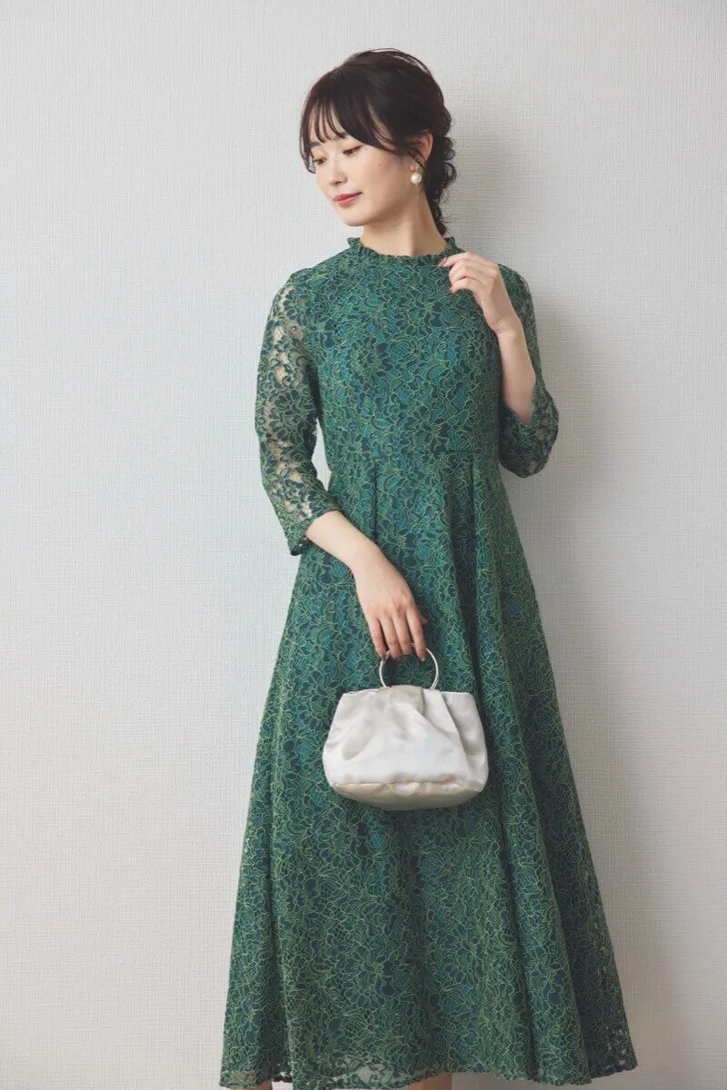 グリーンのミックスレースクラシカルドレス