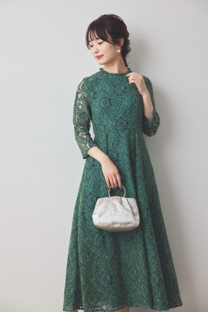 グリーンのミックスレースクラシカルドレス