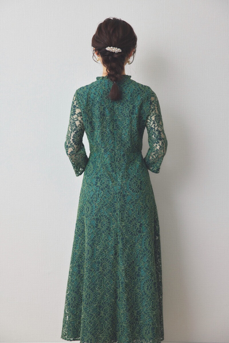 グリーンのミックスレースクラシカルドレス
