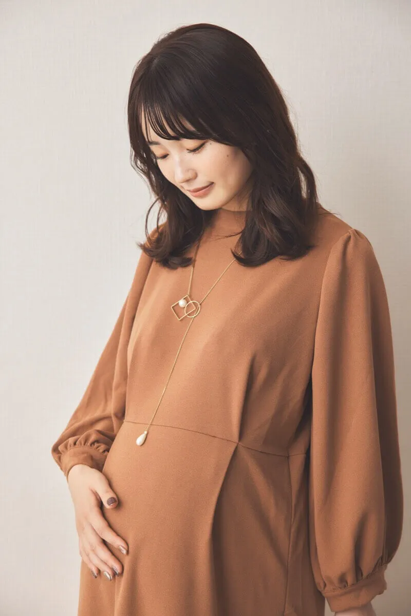 ブラウンのパフスリーブIラインワンピース