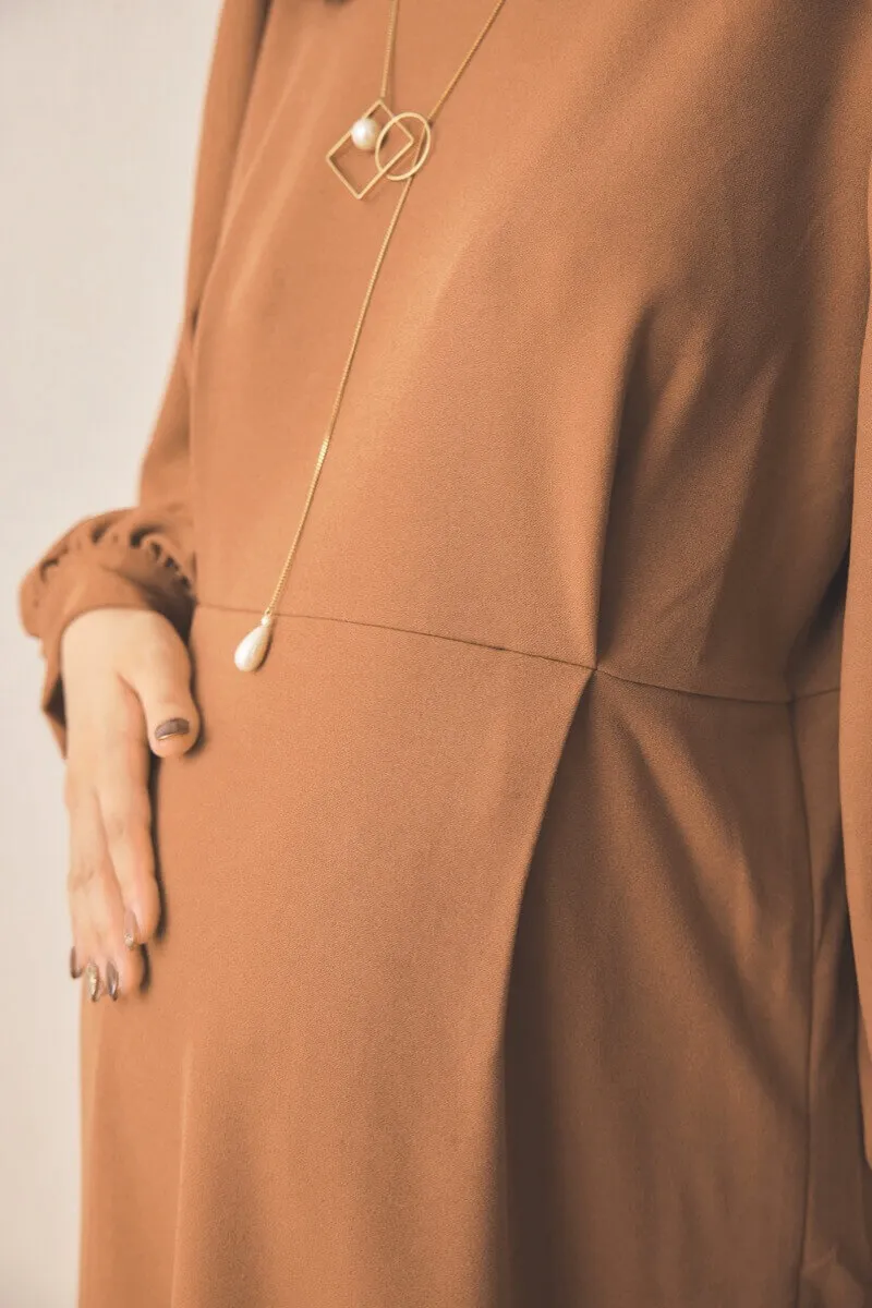 ブラウンのパフスリーブIラインワンピース