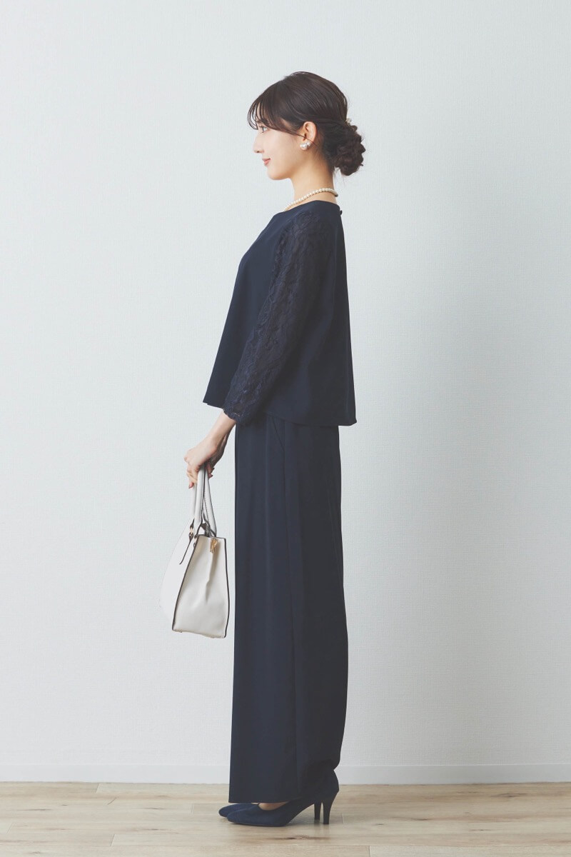 ネイビーのレース袖ワイドパンツセレモニースーツセット