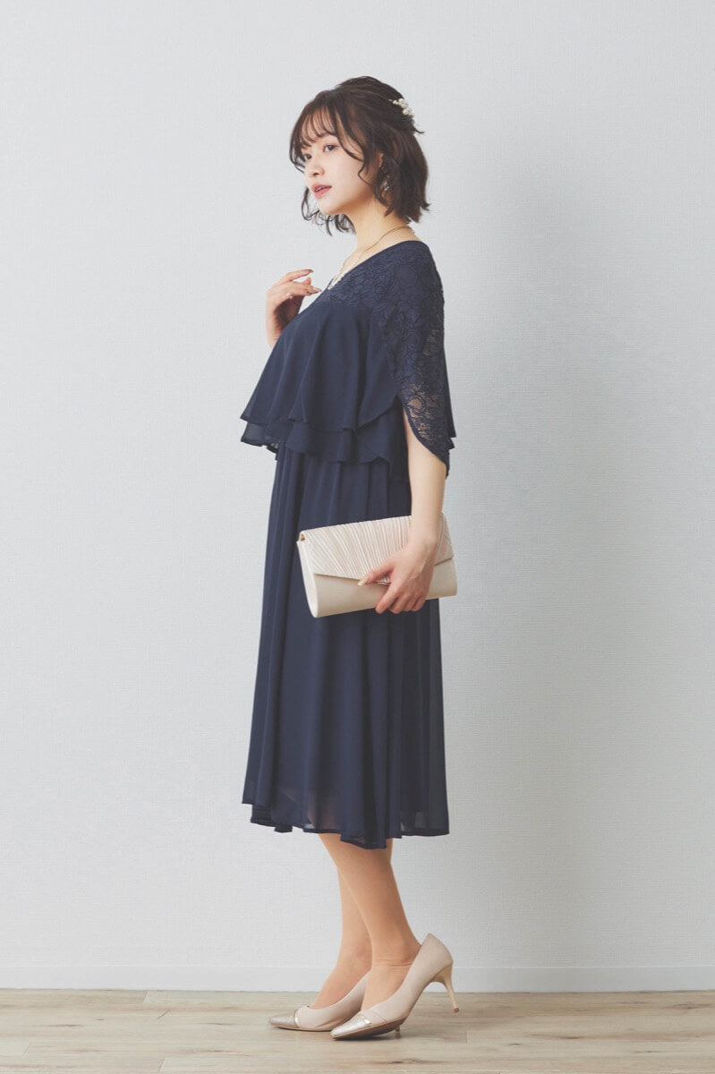 ネイビーの授乳口付スリットスリーブショート丈ドレス