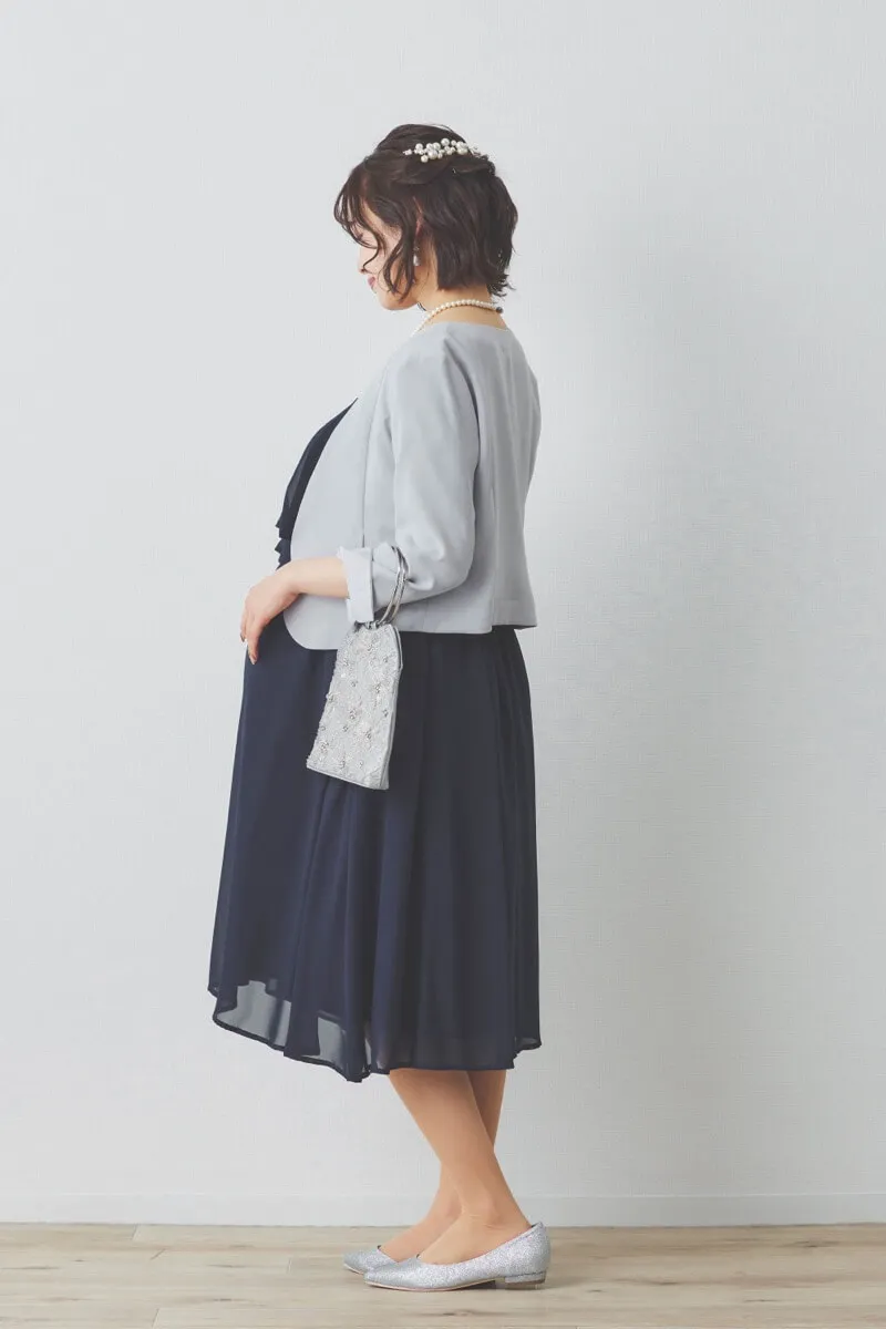 ネイビーの授乳口付スリットスリーブショート丈ドレス