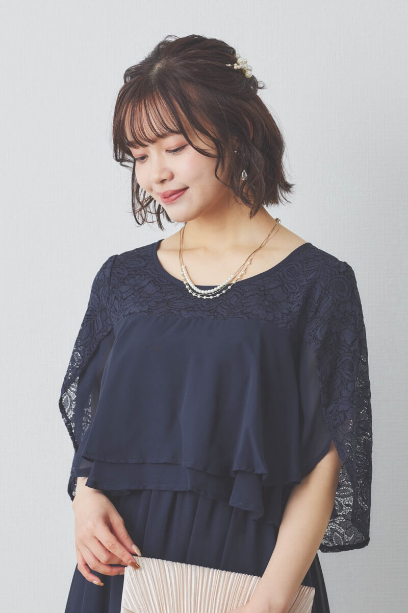 ネイビーの授乳口付スリットスリーブショート丈ドレス