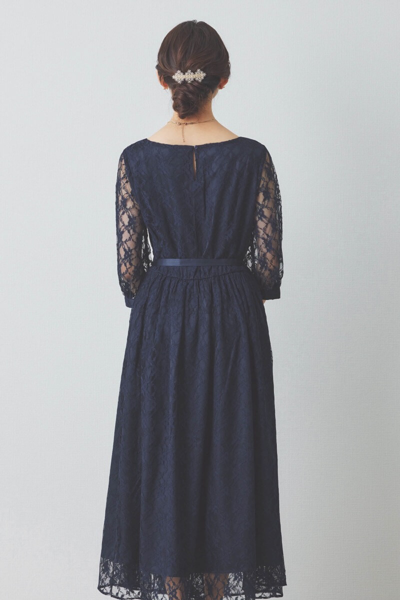 ネイビーの授乳口付き総レースドレス