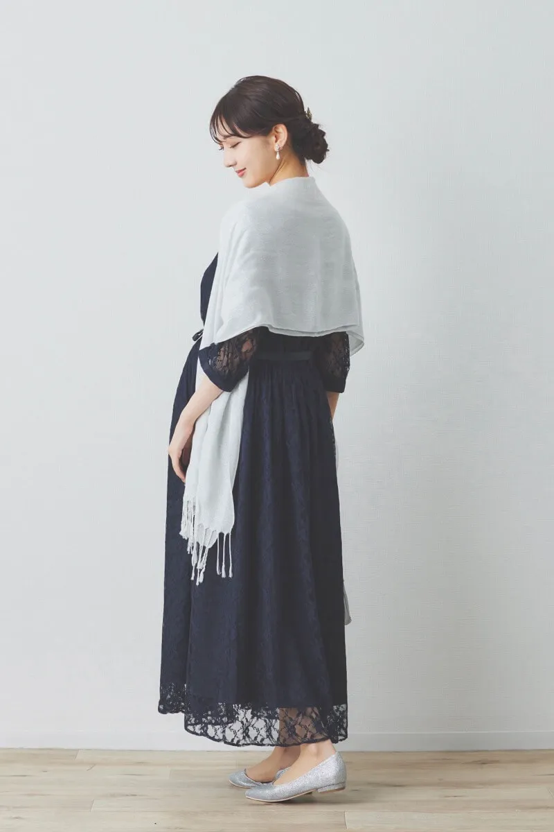 ネイビーの授乳口付き総レースドレス