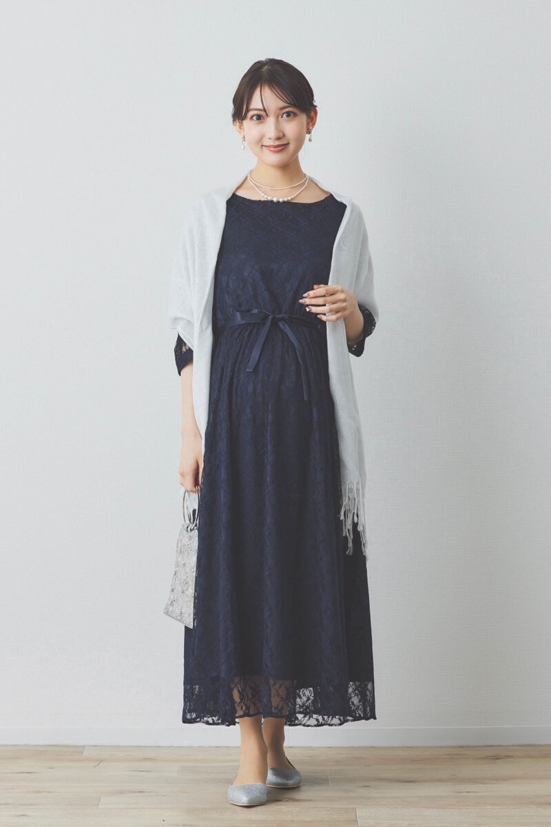 ネイビーの授乳口付き総レースドレス