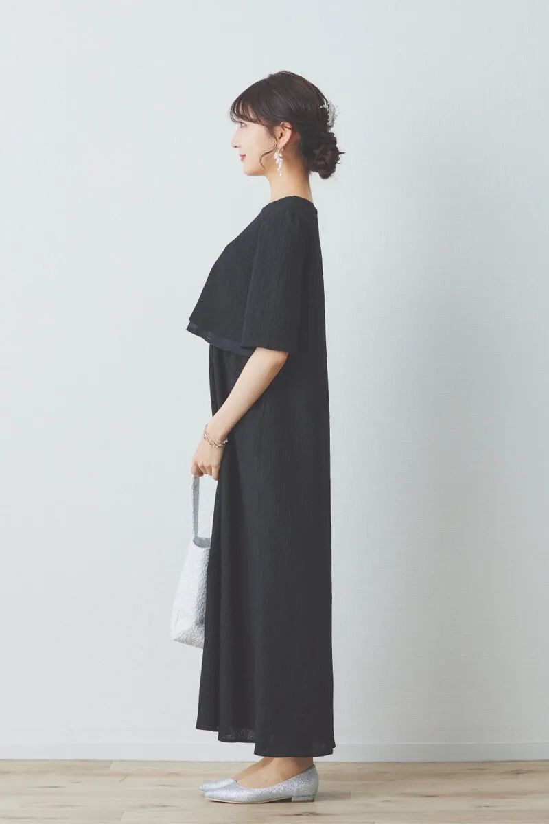 ブラックの楊柳ニットドレス