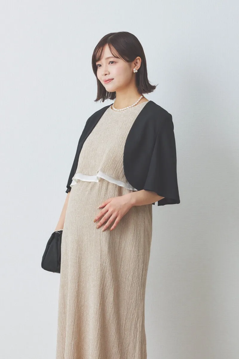 ベージュの楊柳ニットドレス