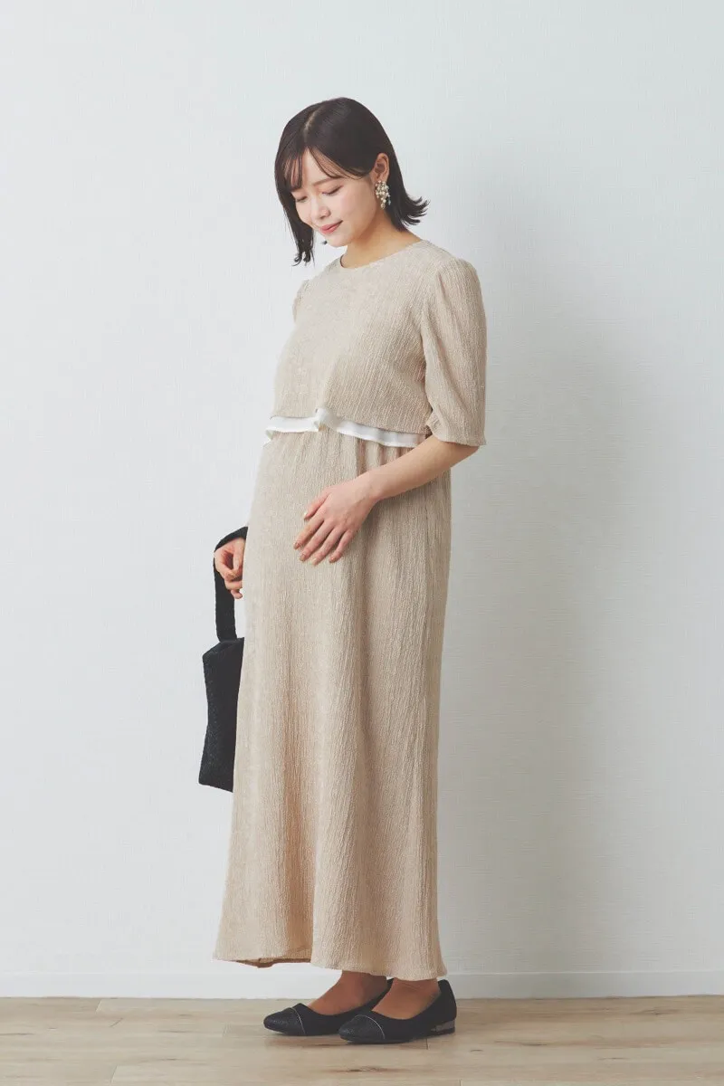 ベージュの楊柳ニットドレス