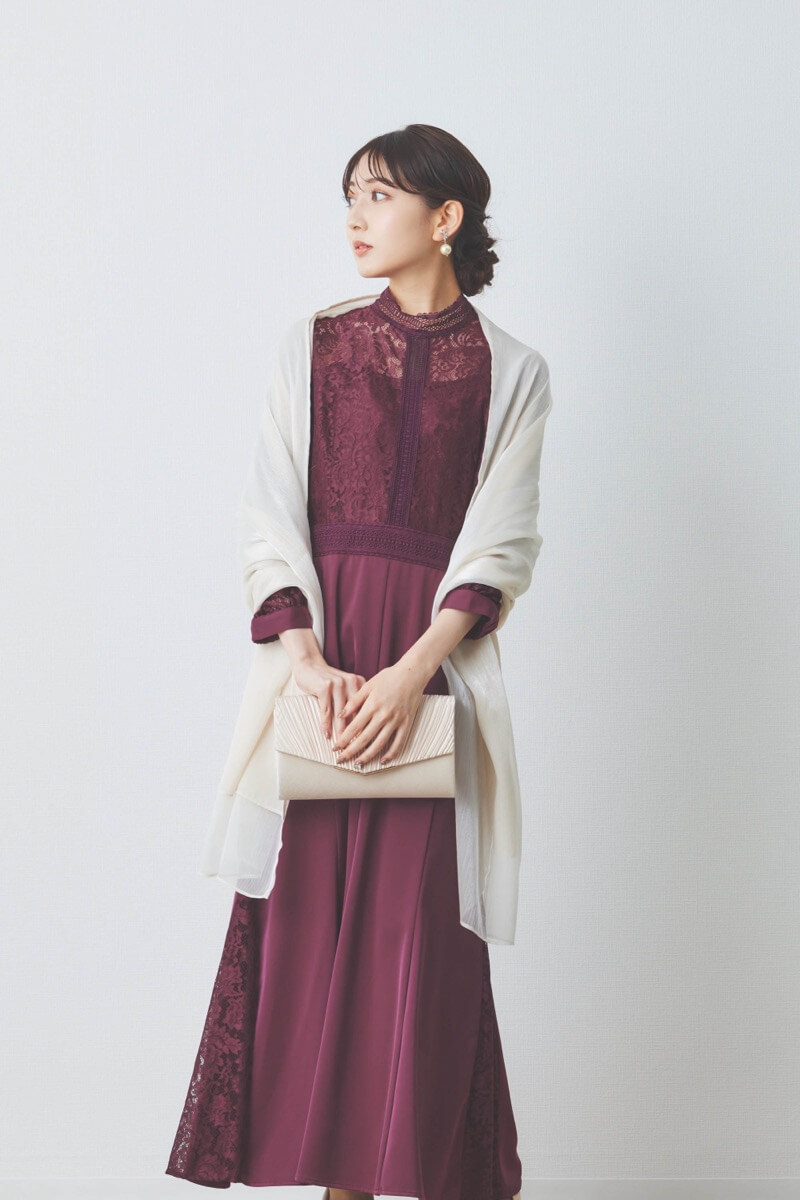 パープルのハシゴレースドレス