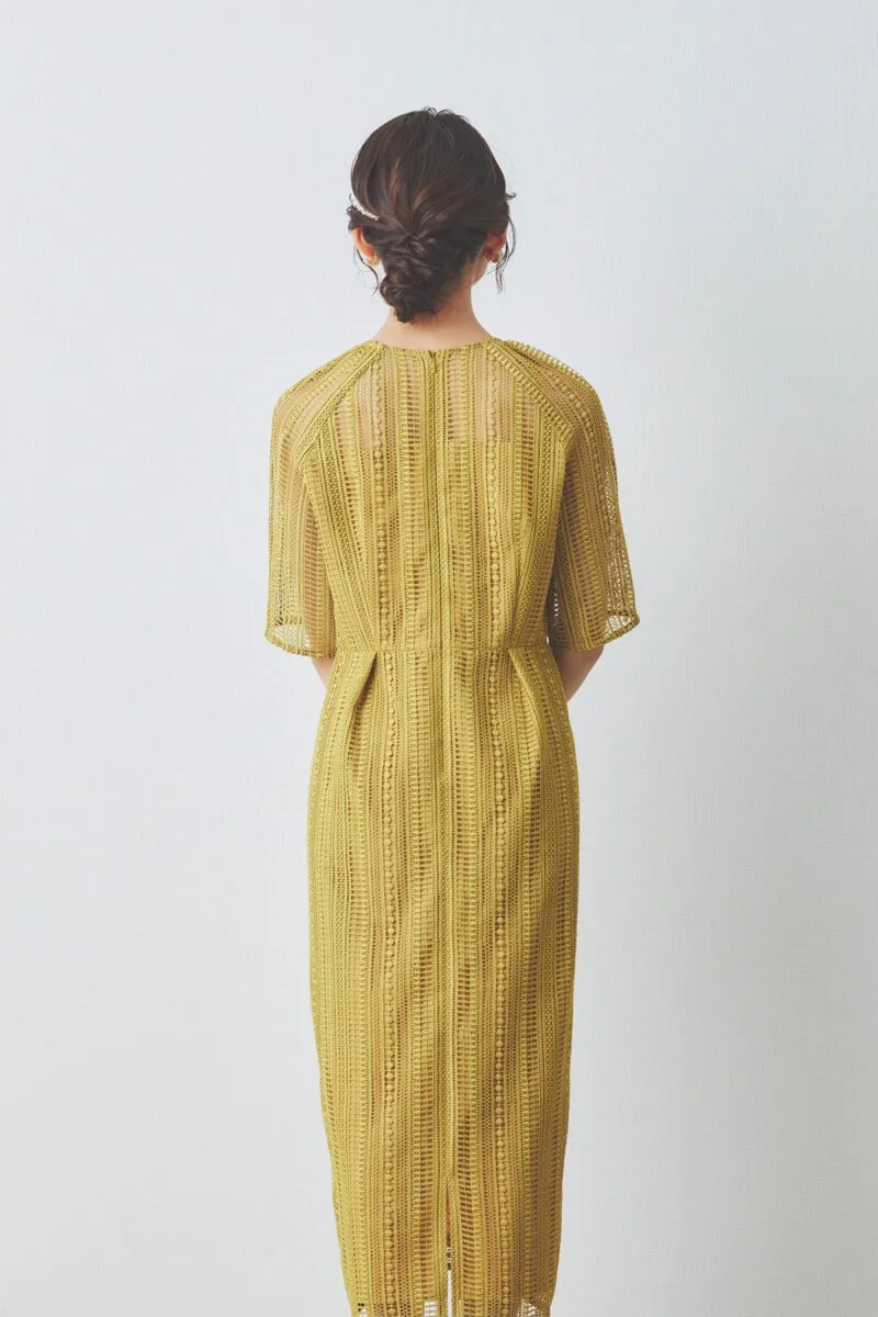 イエローのデザインパールレースドレス